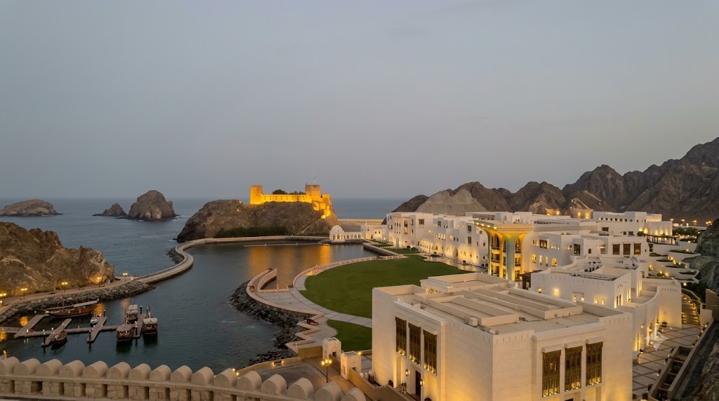 Бизнес-консалтинг Oman Verified